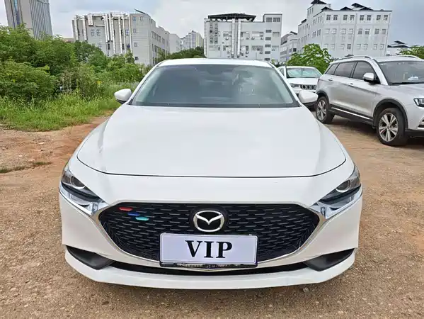 Mazda 3 Axela 2021