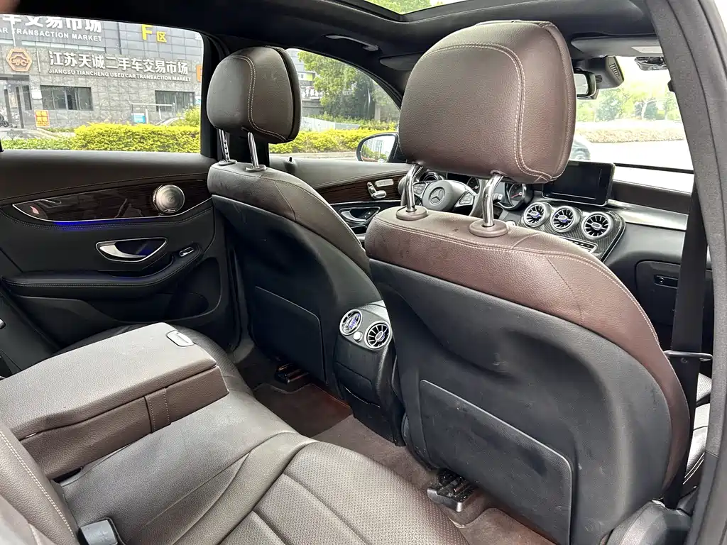 Mercedes-Benz GLC 2017 — фото 14