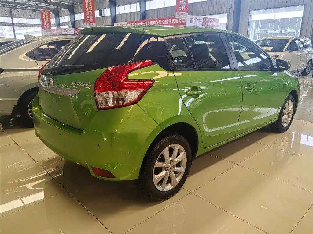Toyota Yaris L 2016 — фото 6
