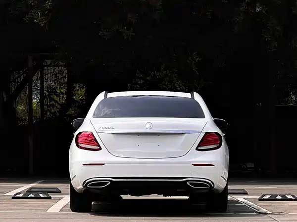 Mercedes-Benz E-Class 2018