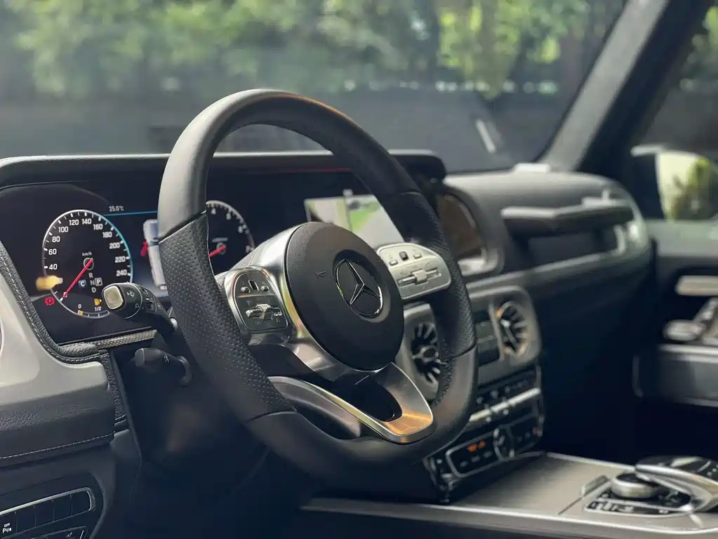 Mercedes-Benz G-Class 2023 — фото 4