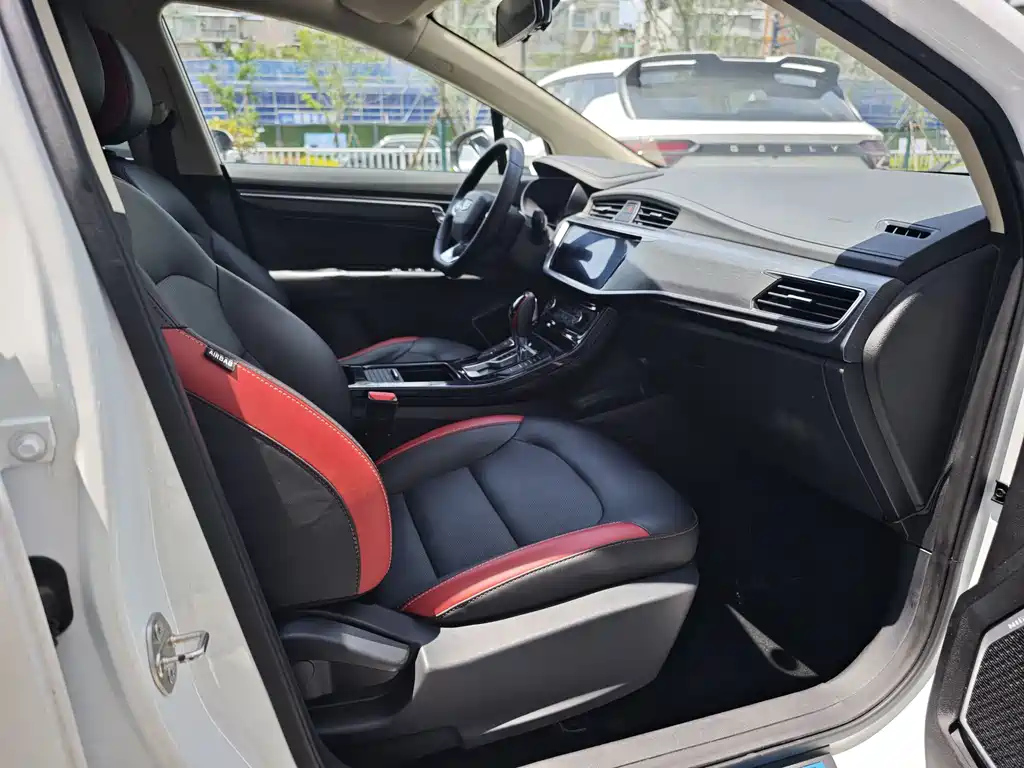 Geely Emgrand GS 2020 — фото 11