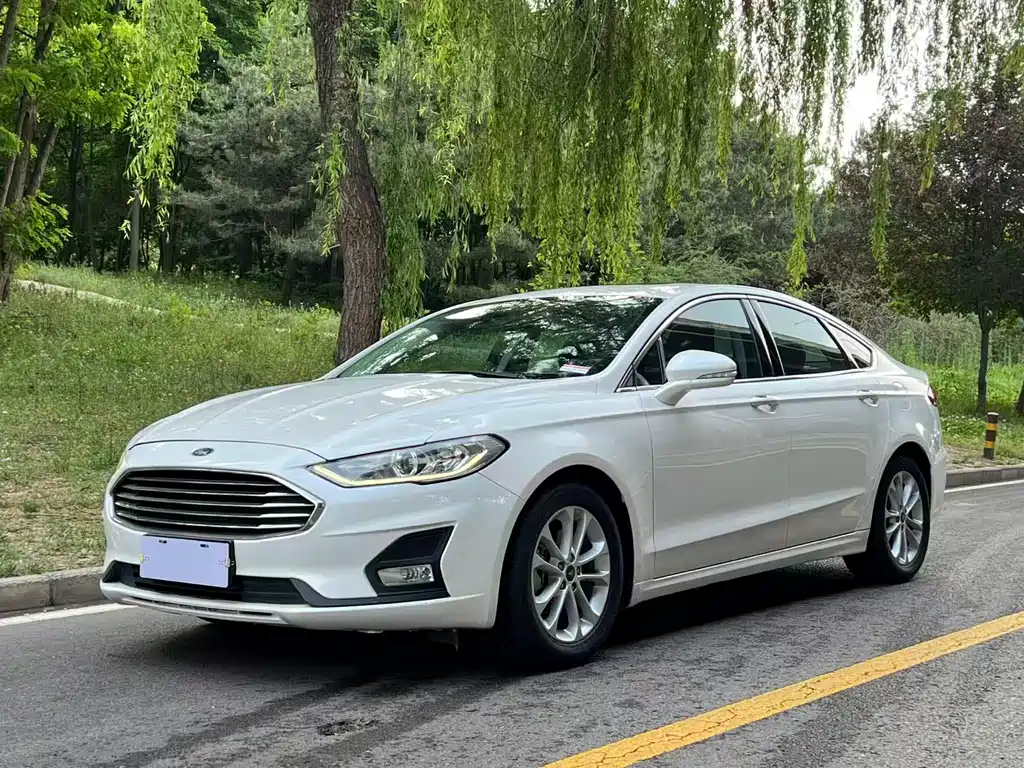 Ford Mondeo 2021 — фото 1