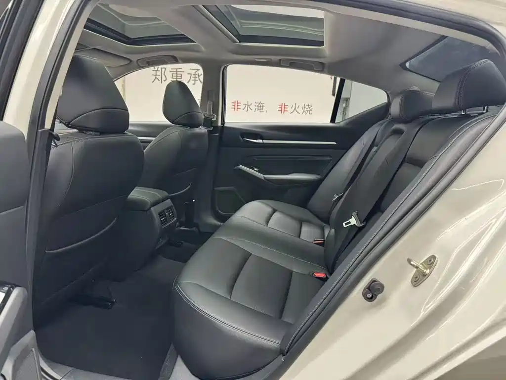 Nissan Teana 2023 — фото 13