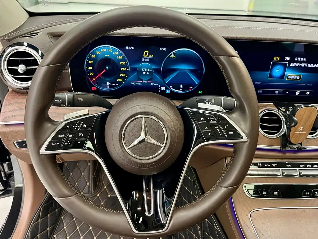 Mercedes-Benz E-Class 2021 — фото 11