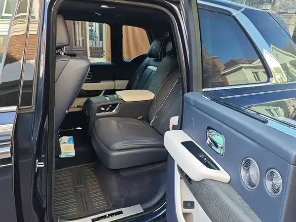 Rolls-Royce Cullinan 2022