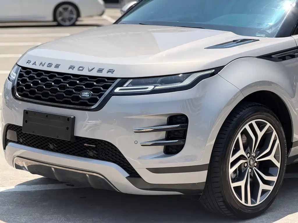 Land Rover Evoque 2023 — фото 25