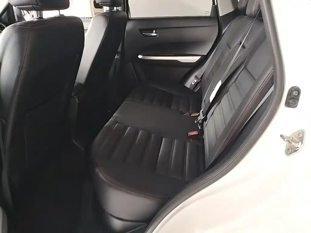 Suzuki Vitara 2018 — фото 17