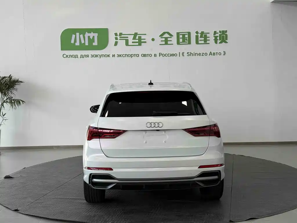 Audi Q3 2023 — фото 3