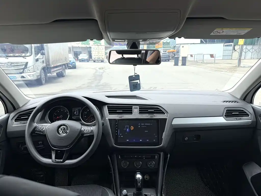 Volkswagen Tiguan L 2018 — фото 4