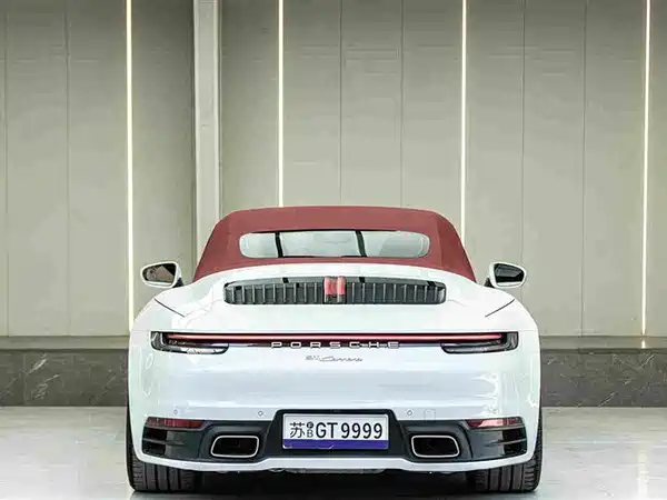 Porsche 911 2020