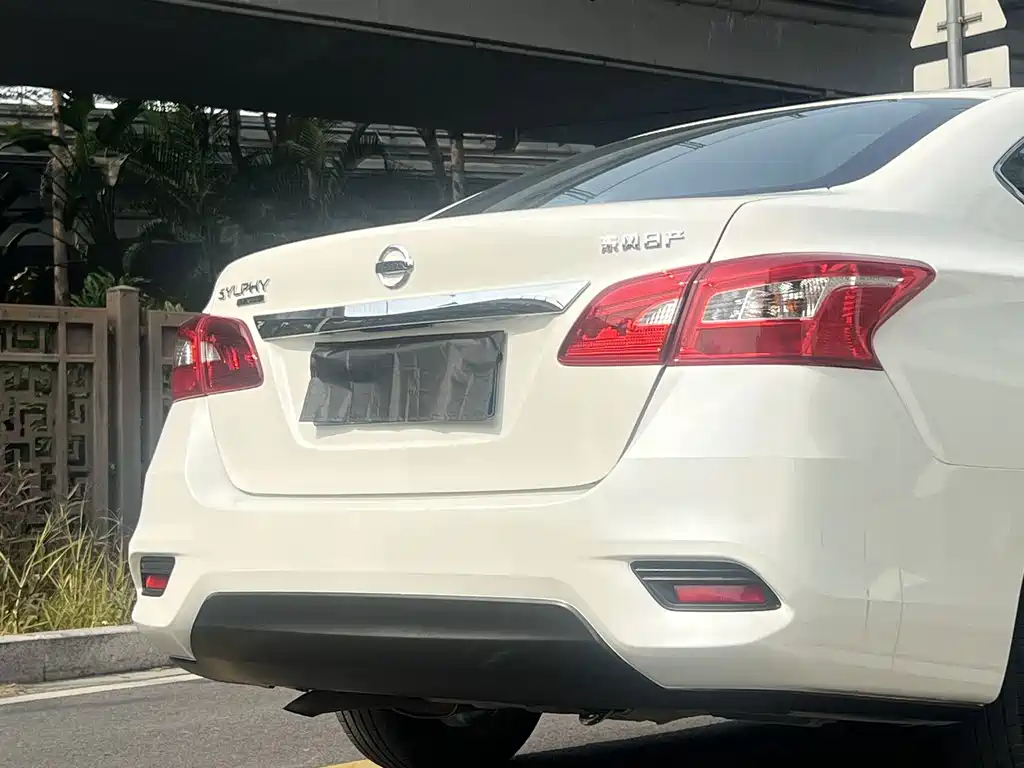 Nissan Sylphy 2023 — фото 13