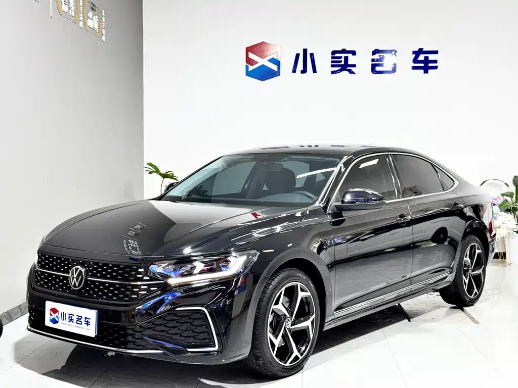Volkswagen Passat 2024