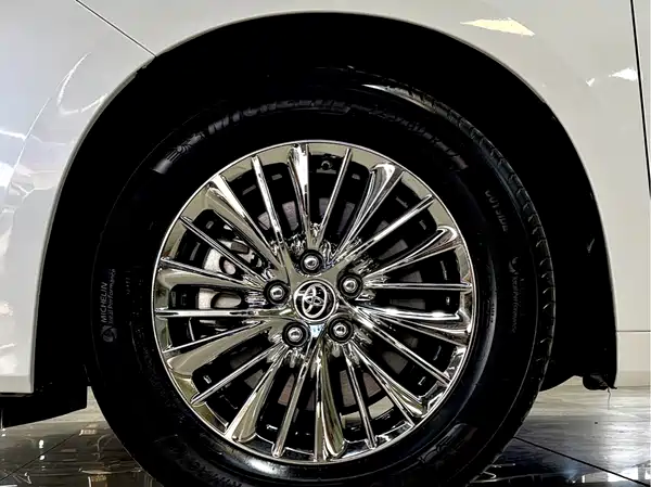 Toyota Alphard 2020