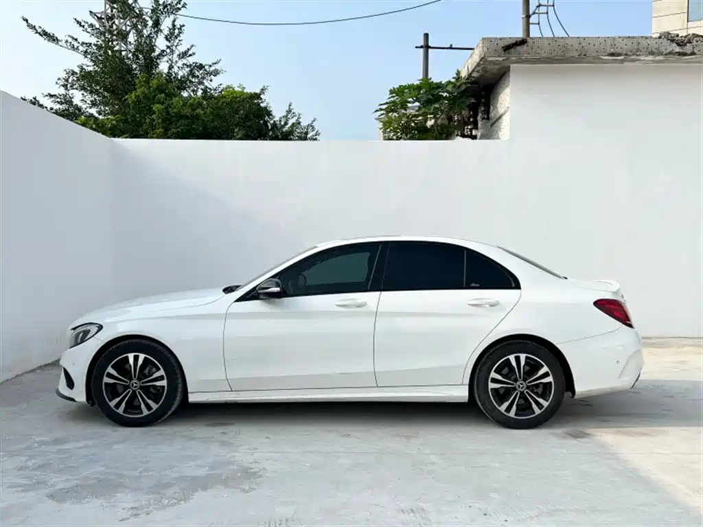 Mercedes-Benz C-Class 2018 — фото 5