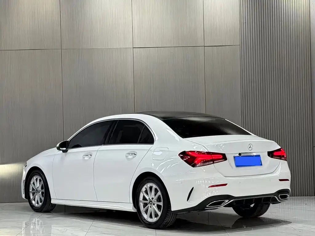 Mercedes-Benz A-Class 2021 — фото 9