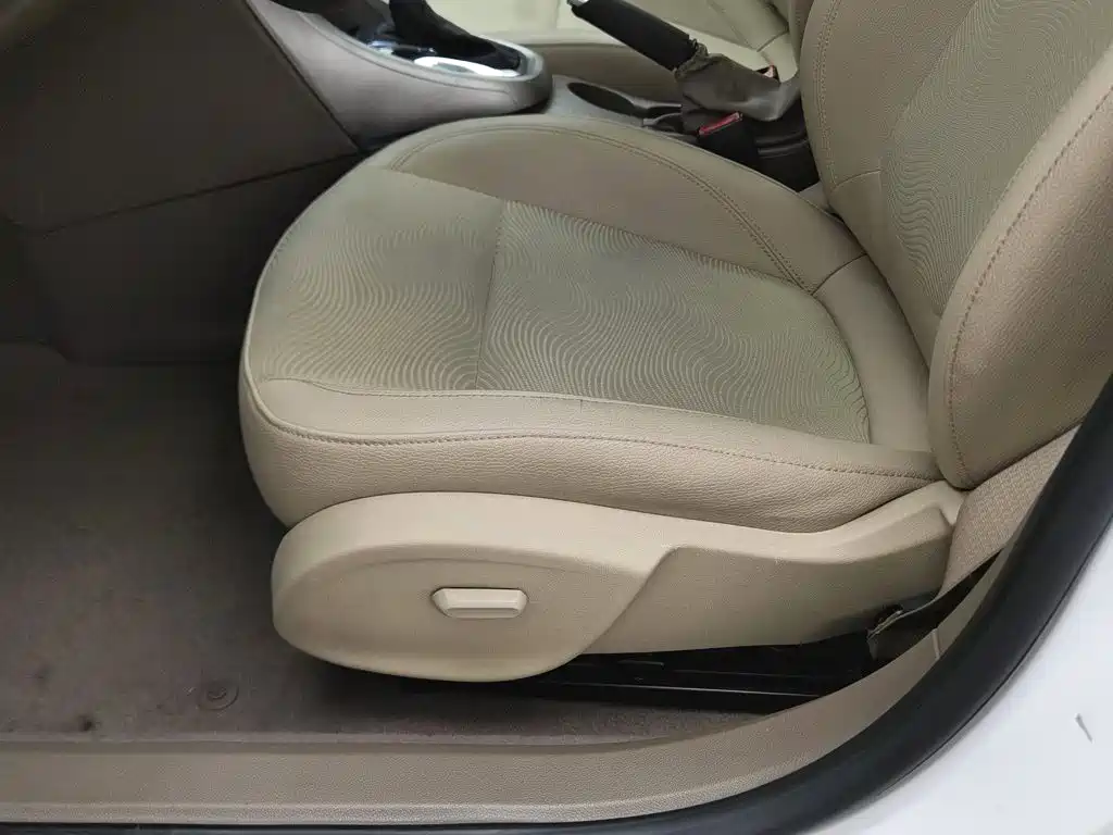 Buick Excelle GT 2014 — фото 20