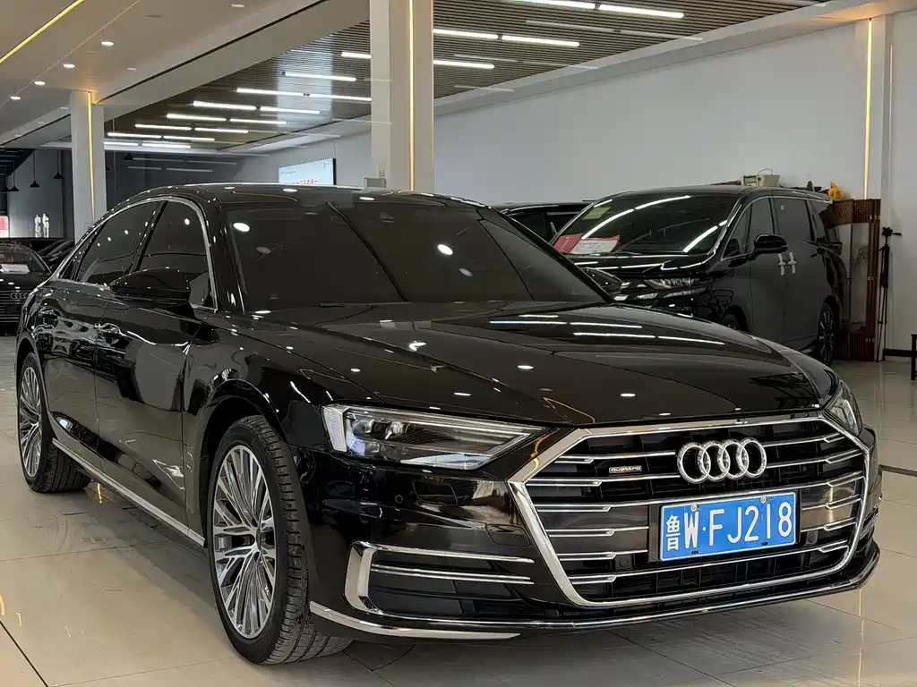 Audi A8 2020 — фото 2