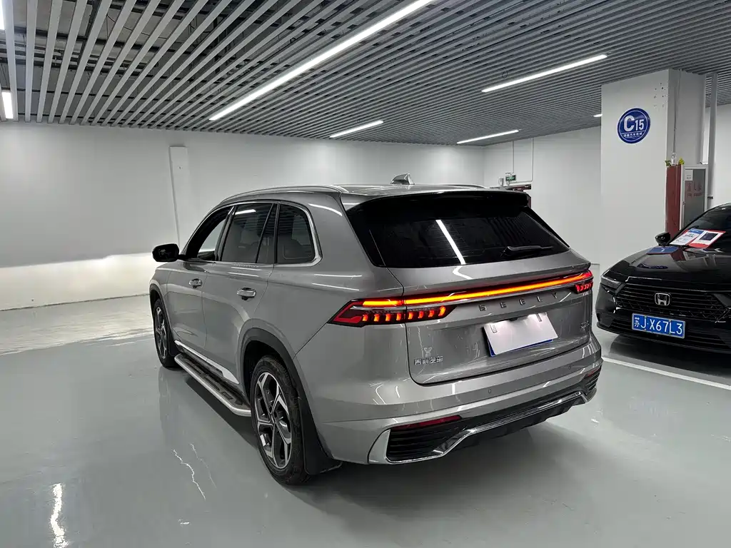 Geely Xingyue L 2024 — фото 13