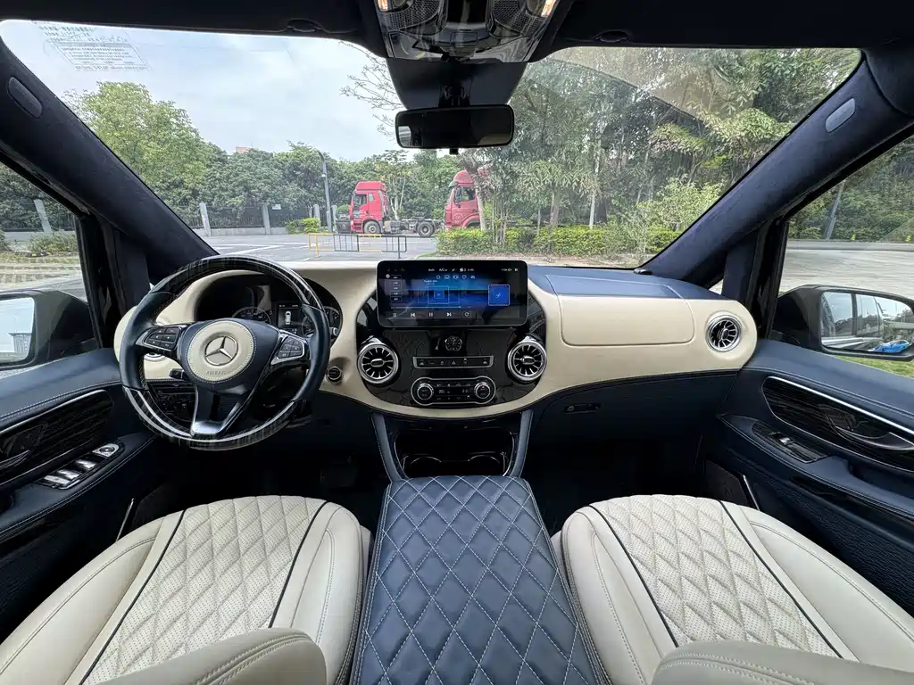 Mercedes-Benz Vito 2021 — фото 10