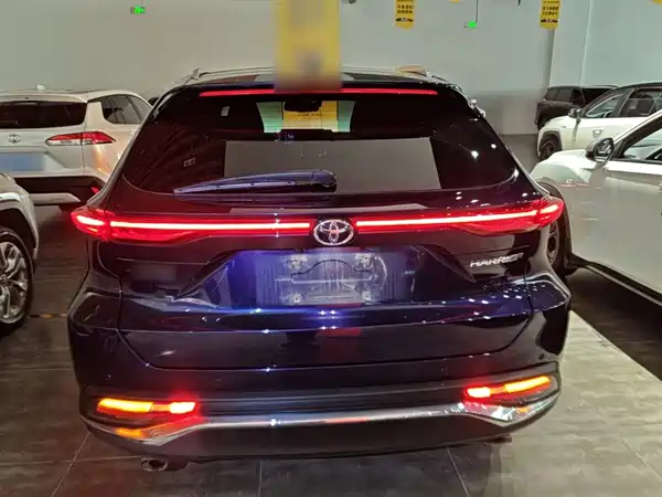 Toyota Harrier 2022