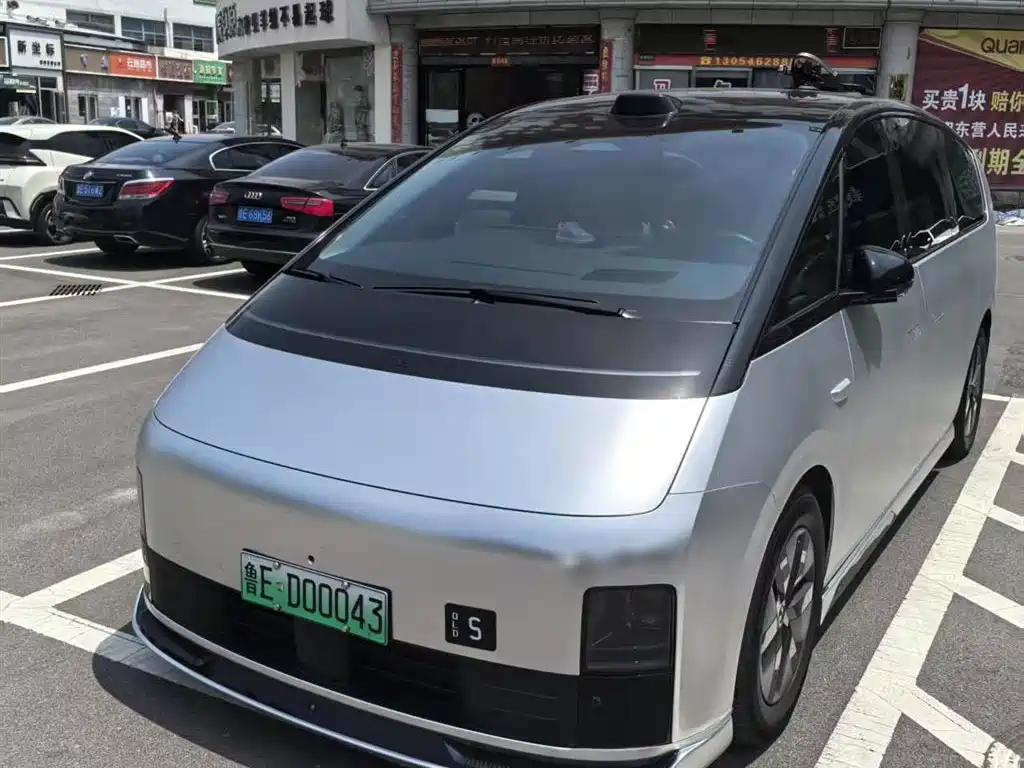 Li Auto Li MEGA 2025