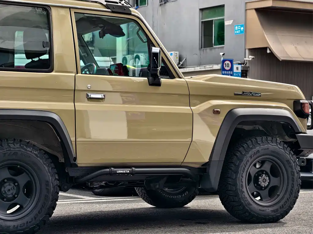 Toyota FJ Cruiser 2025 — фото 9