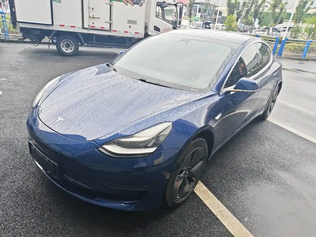 Tesla Model 3 2019 — фото 1