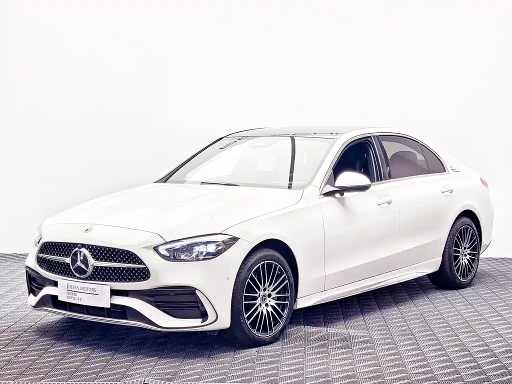 Mercedes-Benz C-Class 2024 — фото 1