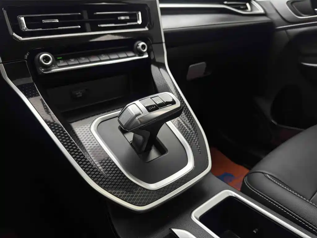 Haval M6 2022 — фото 13