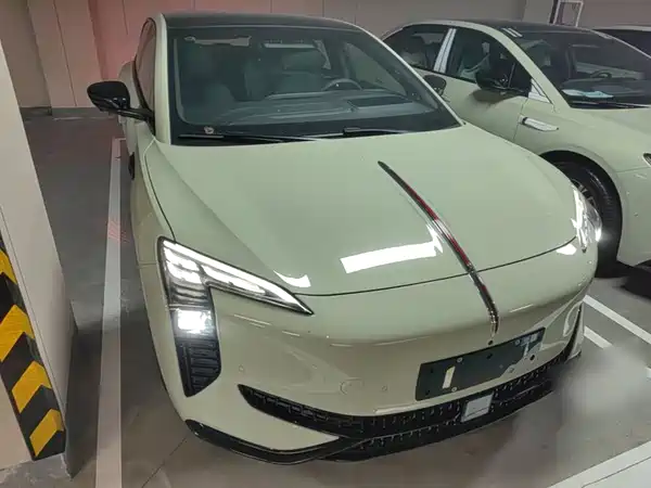 Hongqi EH7 2026