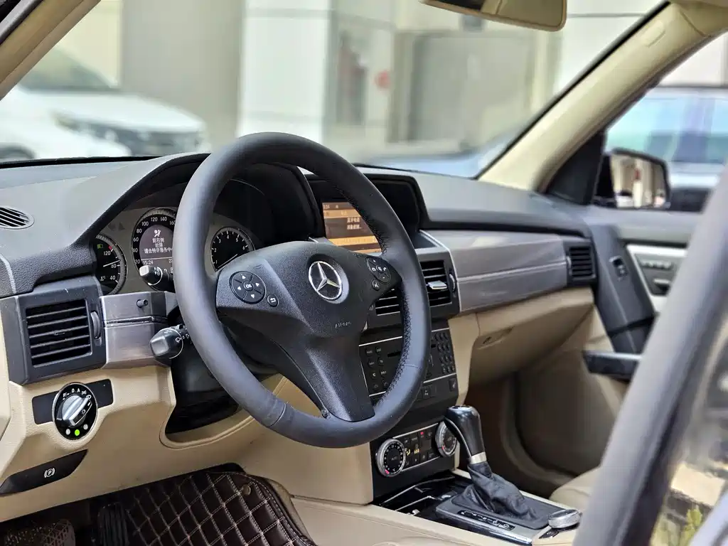 Mercedes-Benz GLK-Class 2009 — фото 10