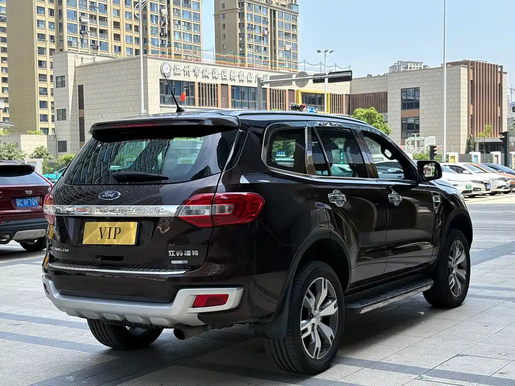 Ford Everest 2018 — фото 6