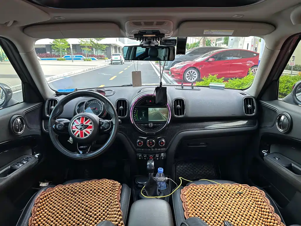MINI Countryman 2019 — фото 15