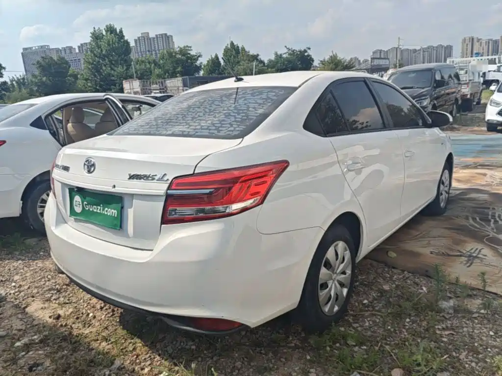 Toyota Yaris L 2019