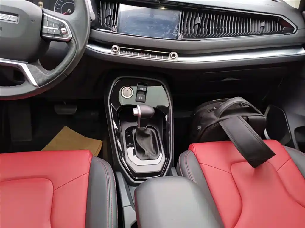 Haval H2s 2019 — фото 14
