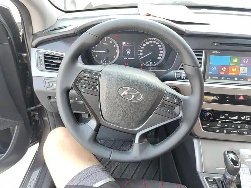 Hyundai Sonata 2016 — фото 11
