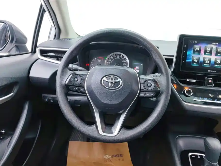 Toyota Corolla 2020 — фото 15