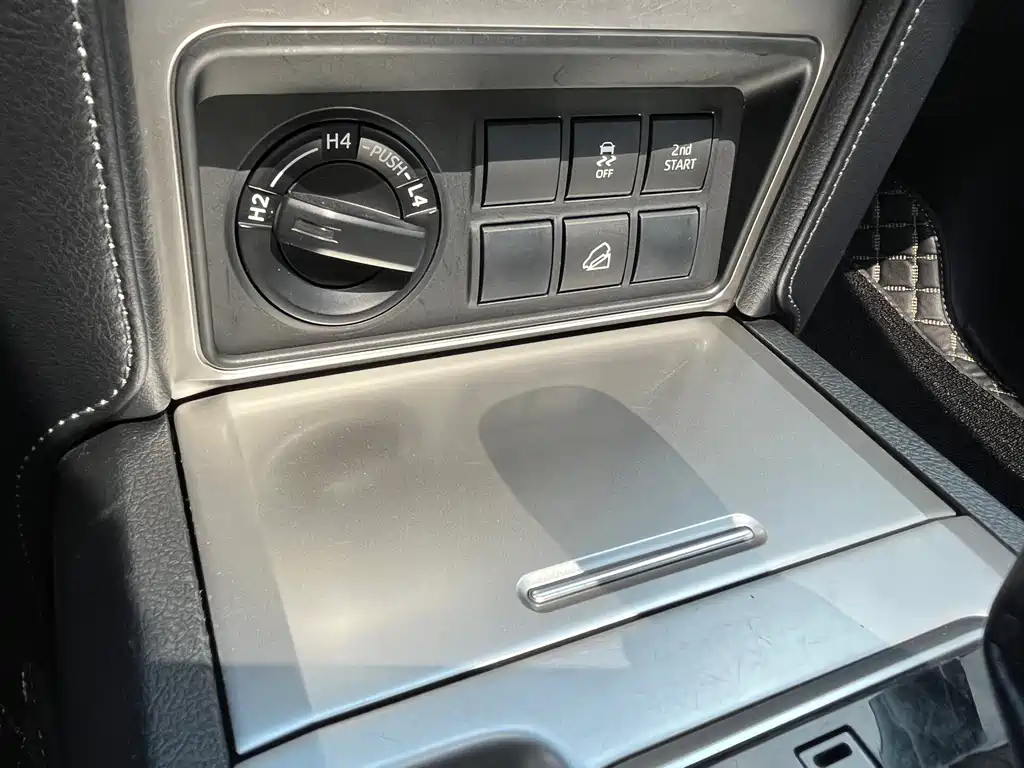 Toyota Prado 2018 — фото 17