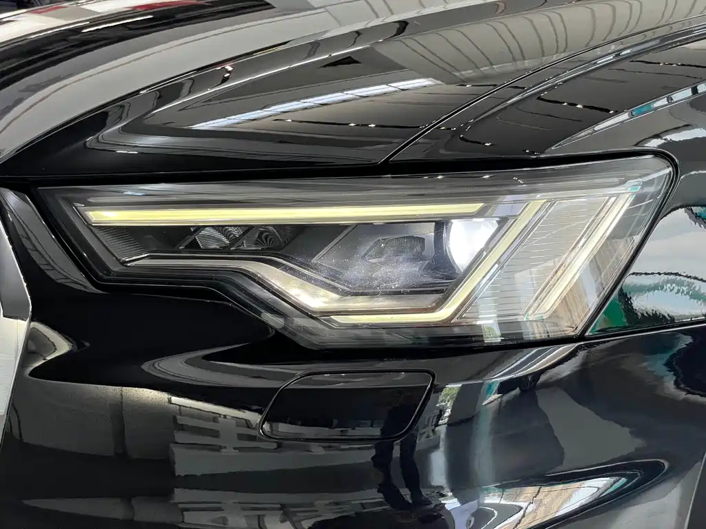 Audi A6L 2023 — фото 29