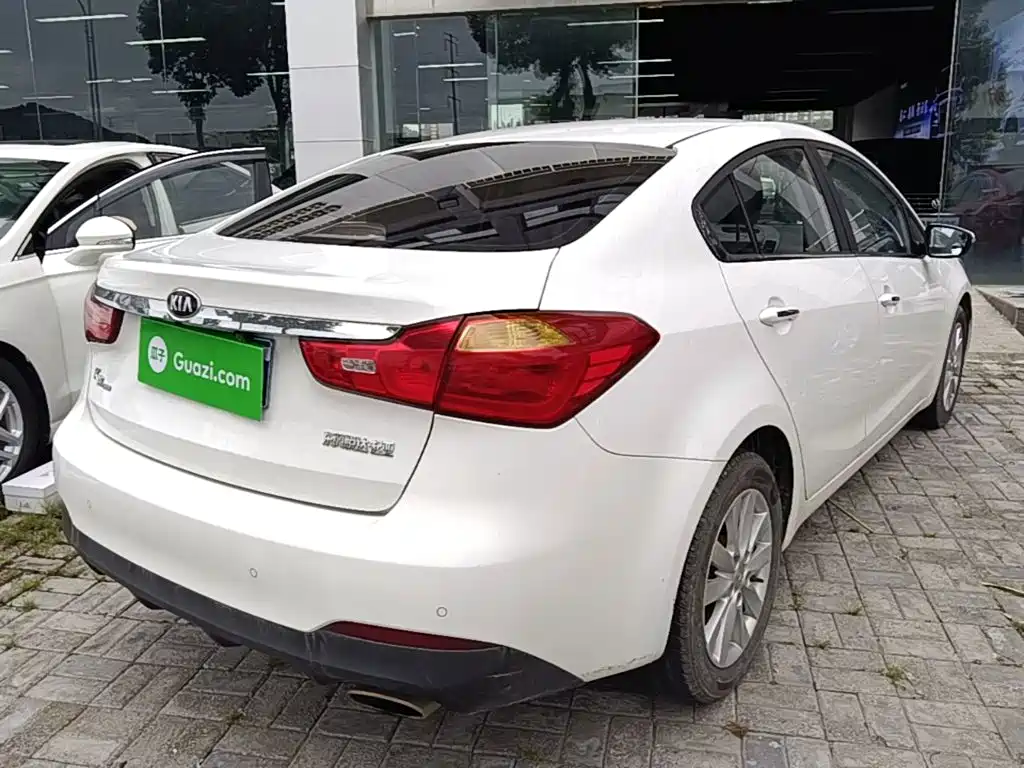 Kia K3 2016