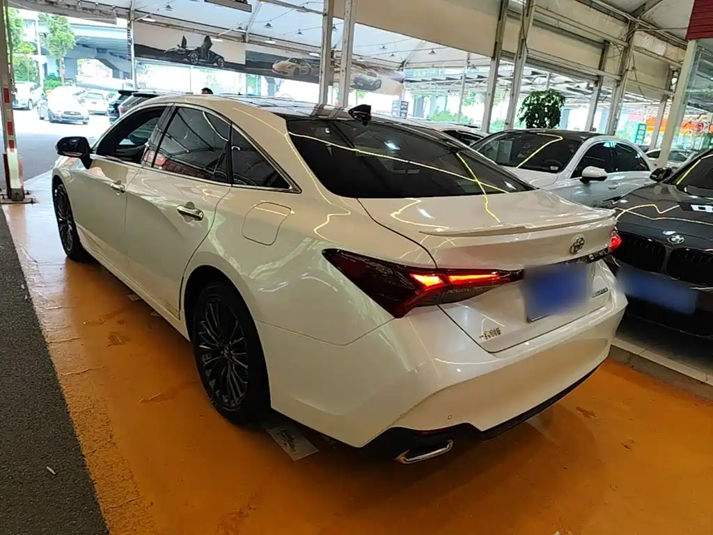 Toyota Avalon 2020