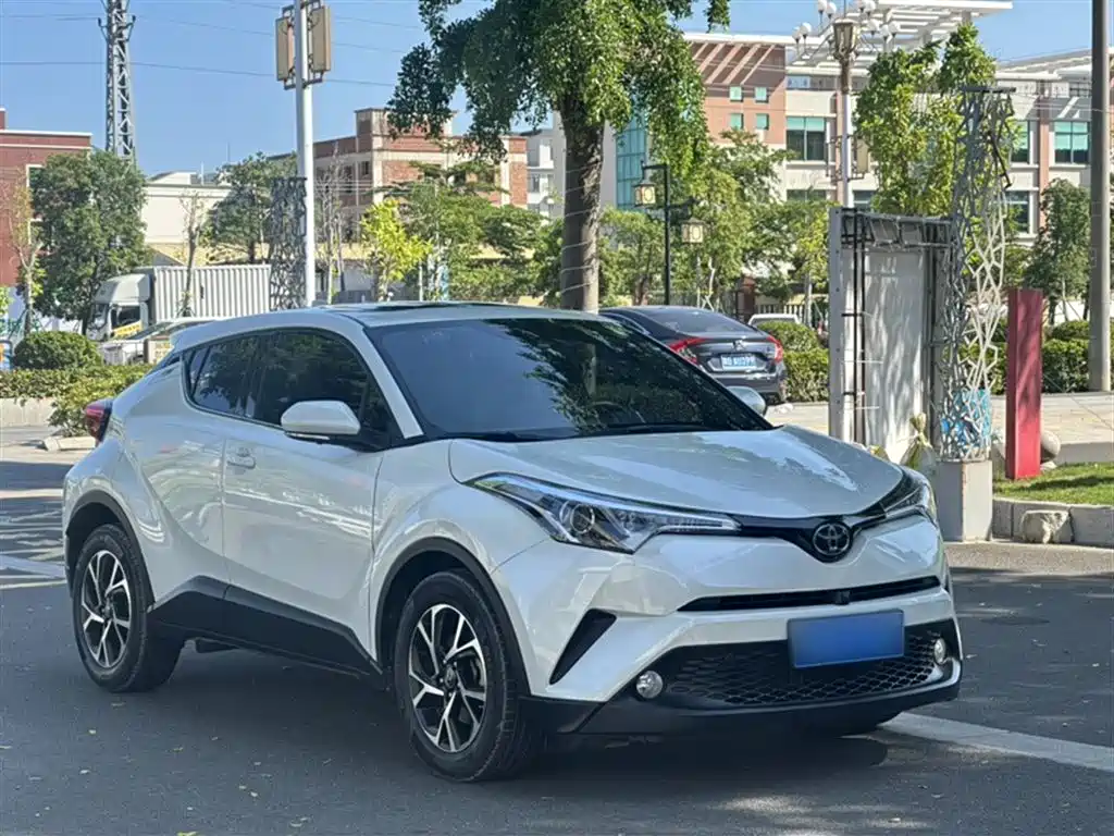 Toyota C-HR 2021 — фото 5