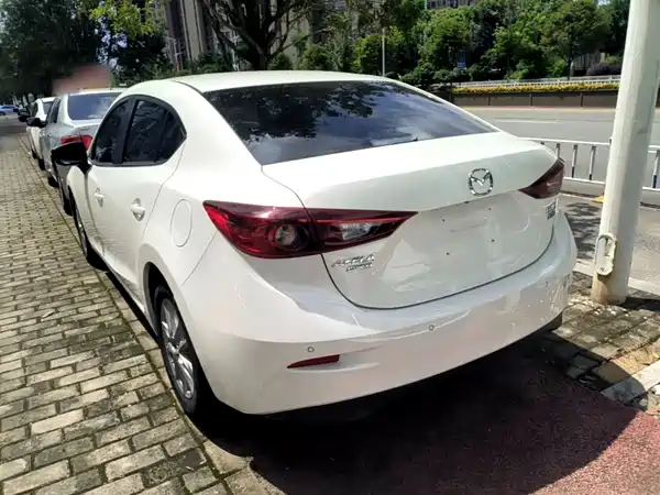 Mazda 3 Axela 2018