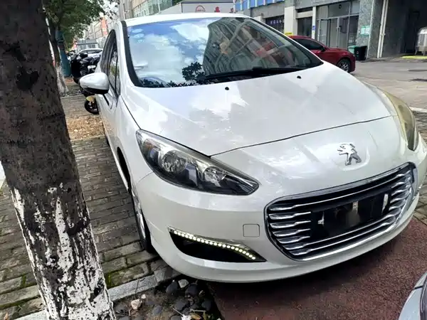 Peugeot 308 2015