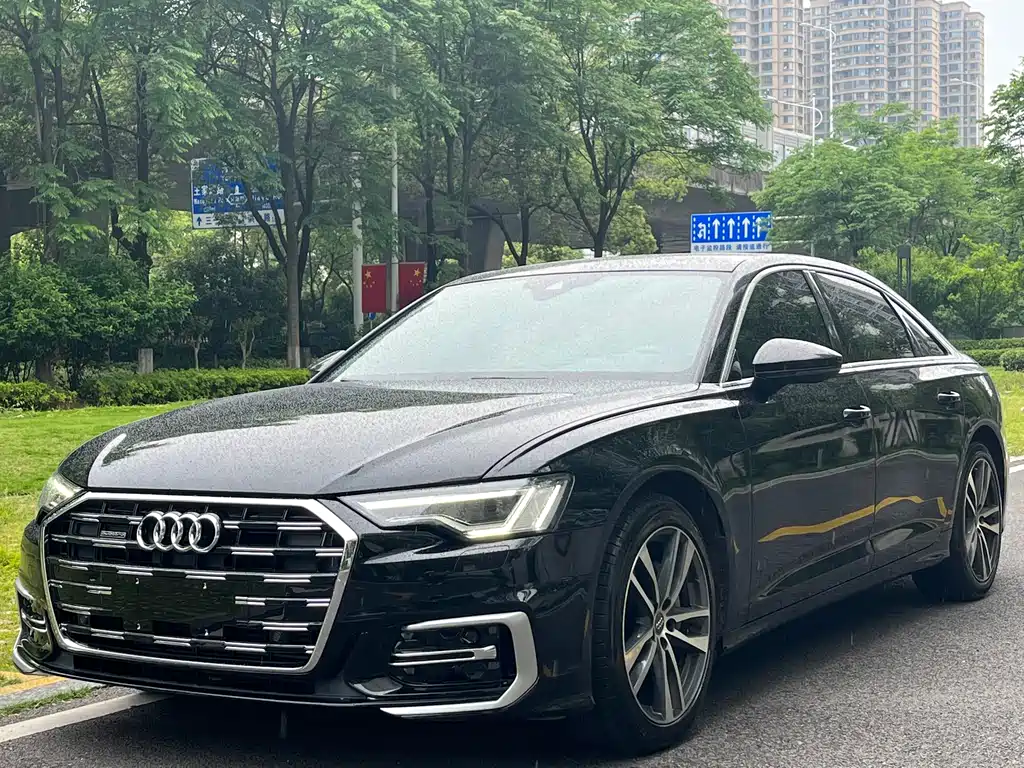Audi A6L 2021 — фото 1