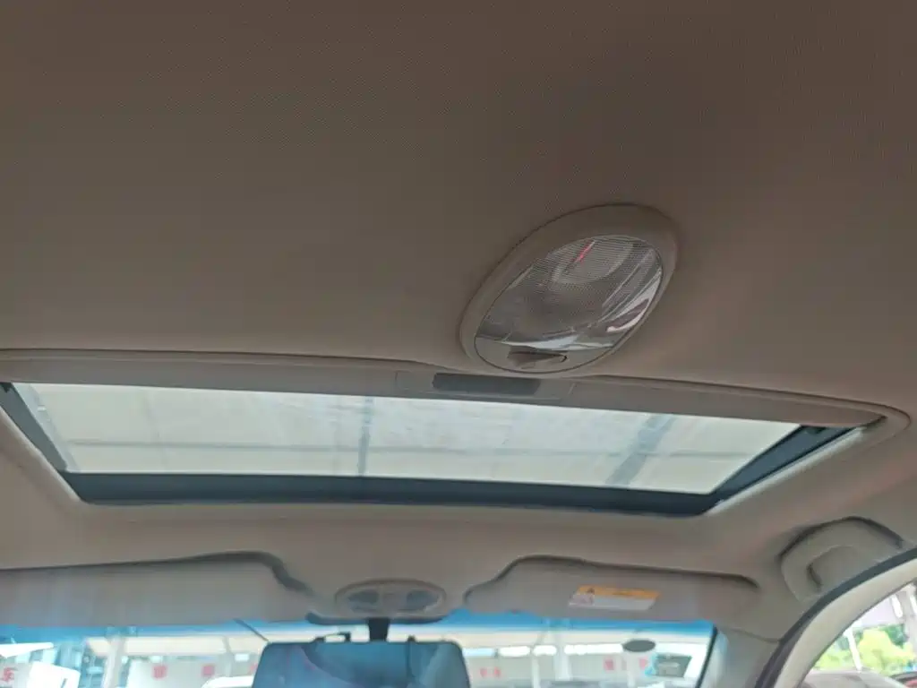 Buick Excelle 2015 — фото 14