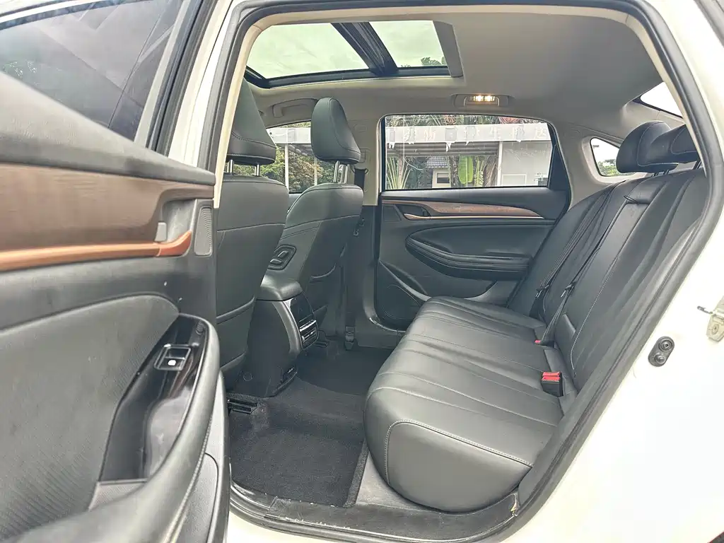 GAC Motor Trumpchi GA6 2019 — фото 13