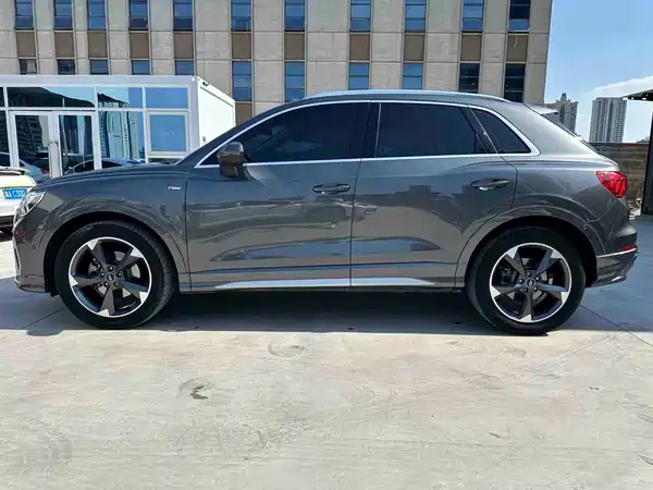 Audi Q3 2022