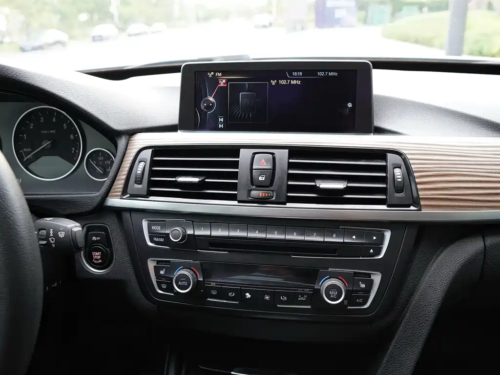 BMW 3 Series GT 2014 — фото 9